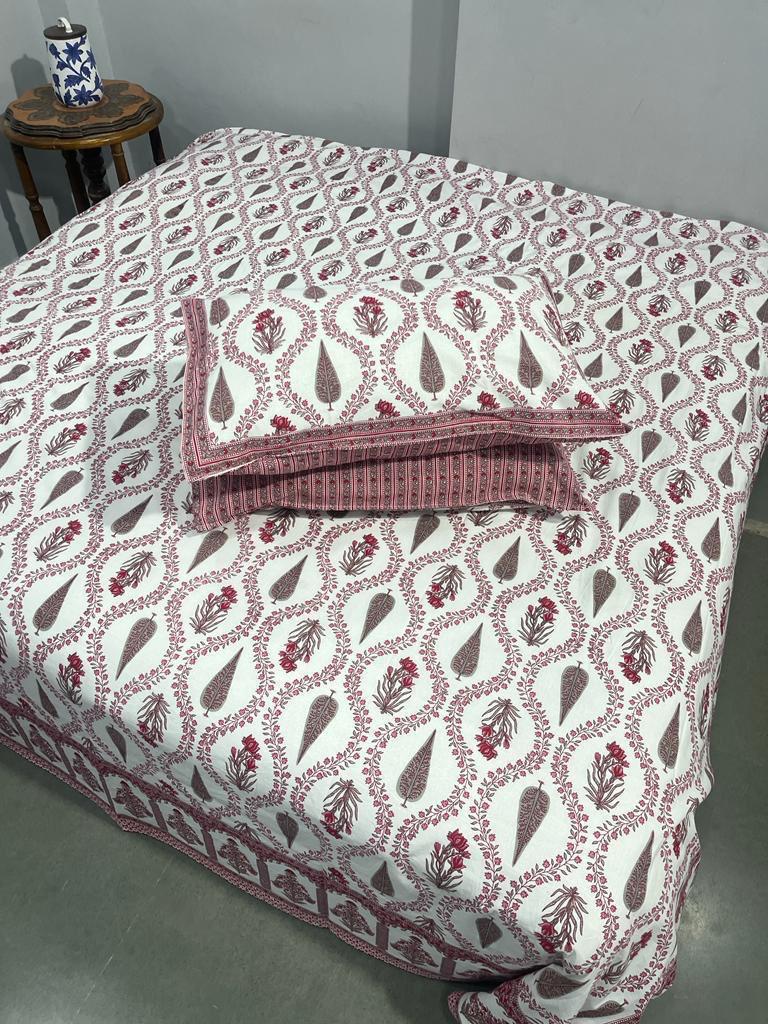 Handblock Printed Super King Size Cotton Bedsheet 108×108 with 2 Pillow Covers | South Cotton Murgan Fabric | Soft & Colorfast