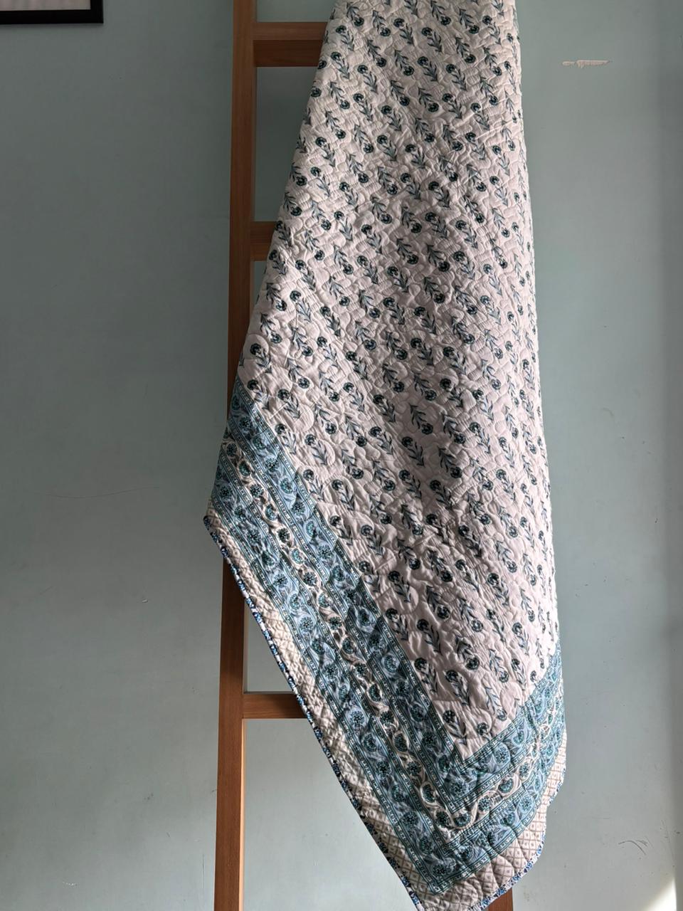 Premium Reversible Single Bed Cotton Comforter (60x90) – Lightweight 3-Layer Machine Stitched Quilt