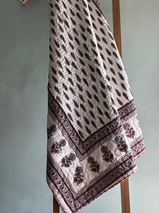 Premium Reversible Single Bed Cotton Comforter (60x90) – Lightweight 3-Layer Machine Stitched Quilt